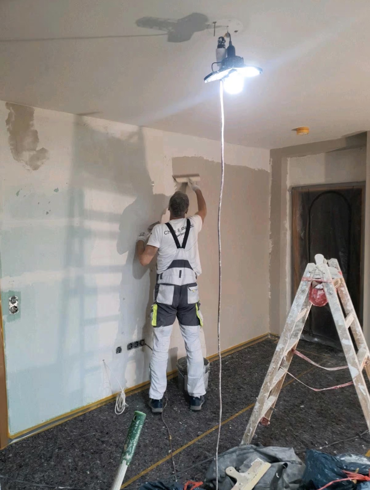 Sanierungsarbeiten – Putzarbeiten an der Decke